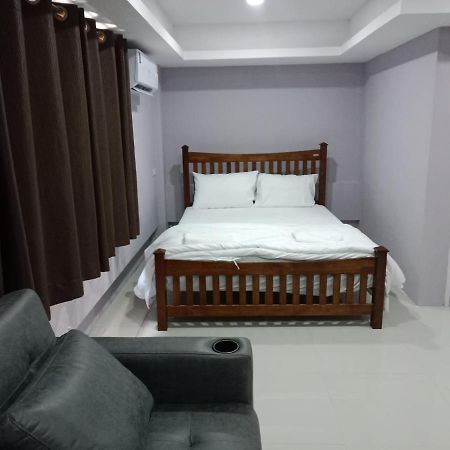 Tulsi Inn At Walking Street Pattaya Eksteriør billede