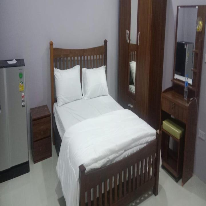 Tulsi Inn At Walking Street Pattaya Eksteriør billede